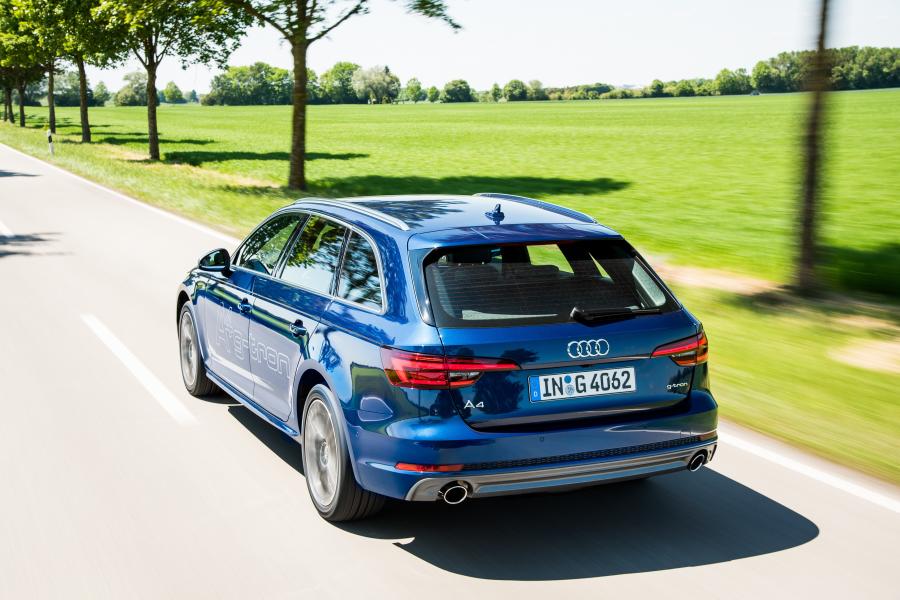  Audi A4 Avant g-tron S-Line (B9) 2017 года  (WW) (фото 18 из 27)